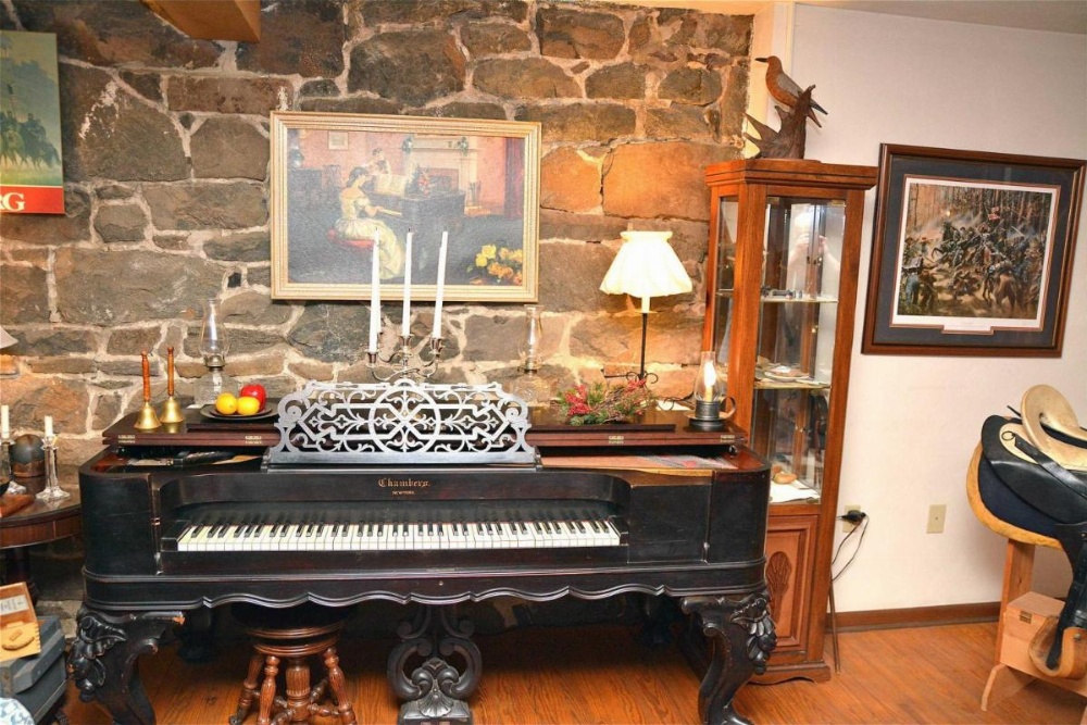 Battlefield Bed & Breakfast Image 22
